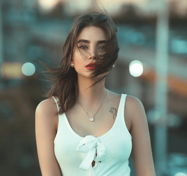 Verified profile photo of Ava Kim, 23, Calgary